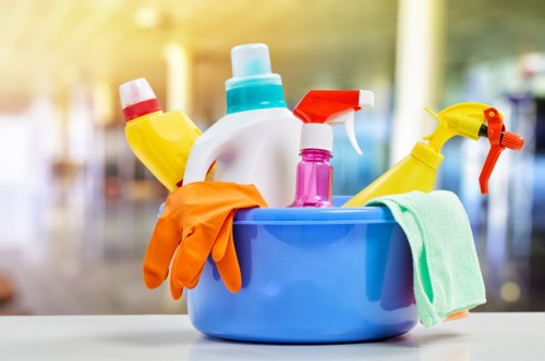 Room by room end of tenancy domestic cleaning checklist
